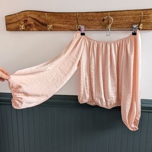 Off the shoulder balloon sleeve flowy top